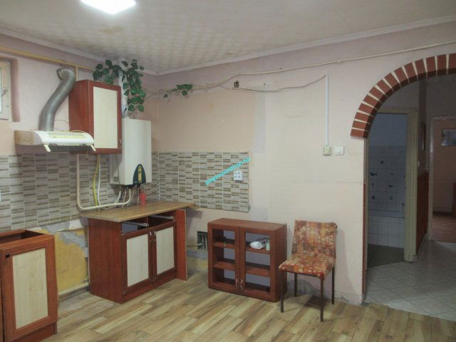 Eladó családi ház, Ózdon 15.9 M Ft, 3 szobás