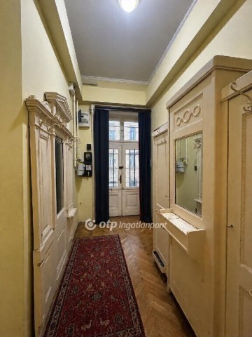 Eladó téglalakás, Budapesten, VIII. kerületben 116.9 M Ft