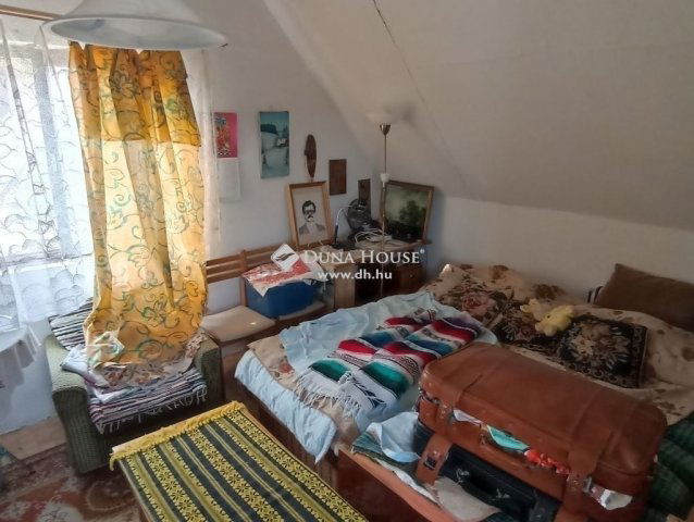 Eladó nyaraló, Gombán 36 M Ft, 2 szobás / költözzbe.hu