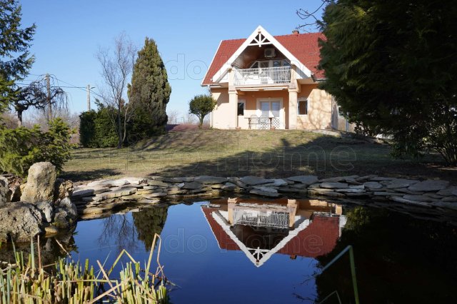 Eladó családi ház, Siófokon 130 M Ft, 4 szobás