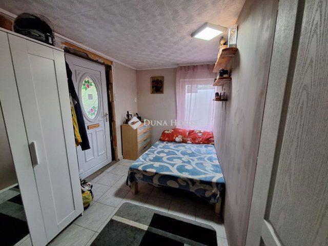 Eladó családi ház, Dömsödön, Védgátsor úton 11.5 M Ft