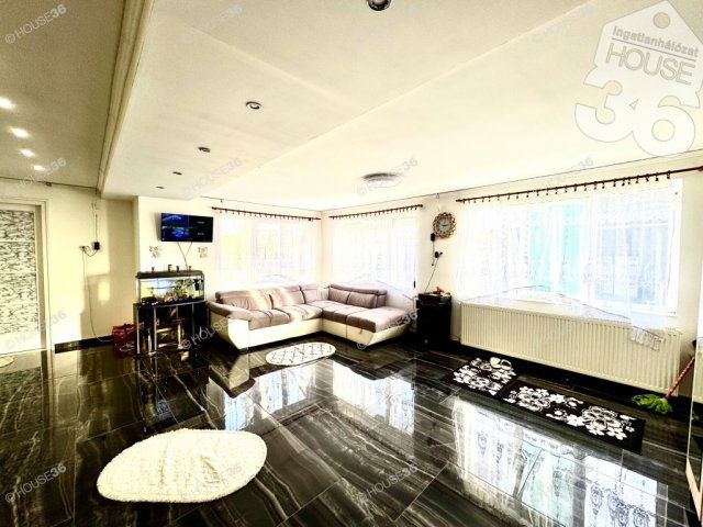 Eladó családi ház, Kecskeméten 47.99 M Ft, 4 szobás