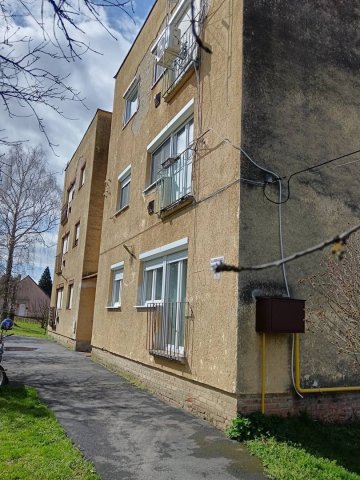 Eladó téglalakás, Bázakerettyén 14.5 M Ft, 2 szobás