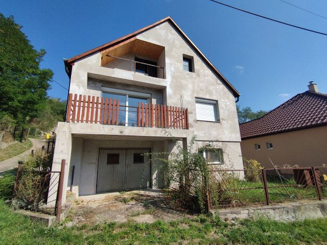 Eladó családi ház, Cserépváralja 34 M Ft, 4+1 szobás