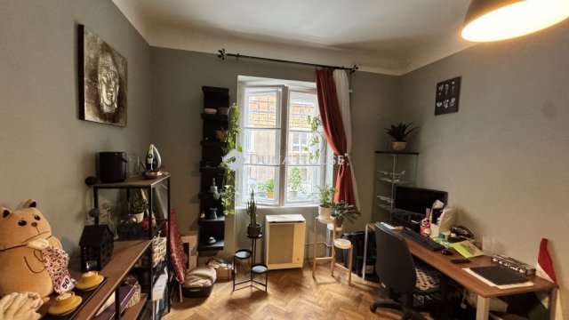 Kiadó téglalakás, albérlet, Budapesten, III. kerületben