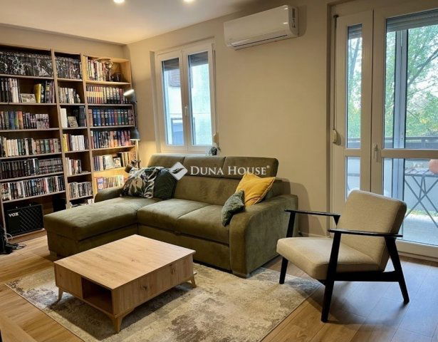 Eladó téglalakás, Debrecenben 89 M Ft, 3 szobás