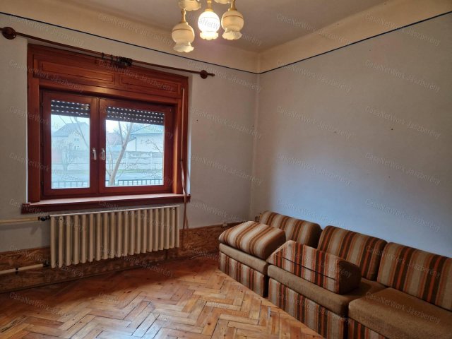 Eladó családi ház, Jászalsószentgyörgyon 14.9 M Ft, 3 szobás