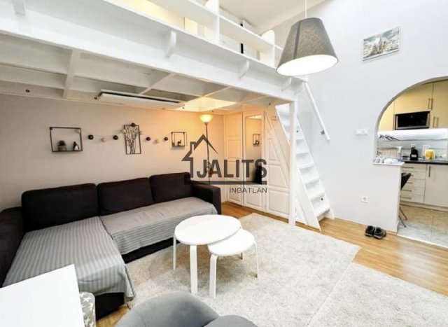 Kiadó téglalakás, albérlet, VI. kerületben, Bajnok utcában