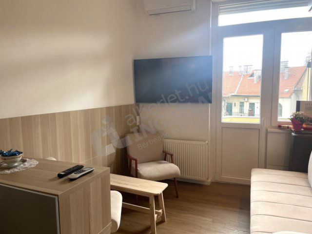 Kiadó téglalakás, albérlet, Budapesten, II. kerületben