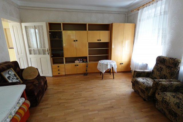 Eladó családi ház, Szegeden 58 M Ft, 2+1 szobás