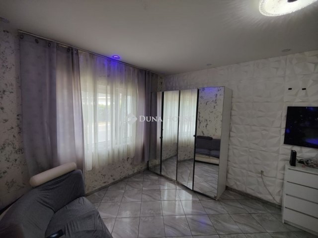 Eladó családi ház, Üllőn 59.9 M Ft, 3 szobás