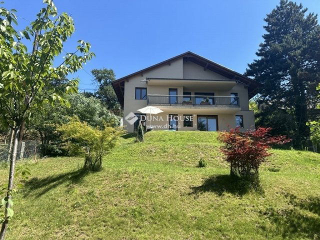 Eladó családi ház, Piliscsabán 205 M Ft, 5 szobás