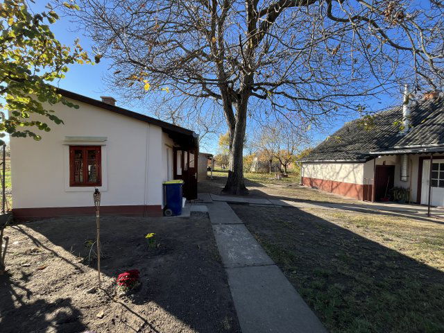 Eladó családi ház, Albertirsán 25.9 M Ft, 2 szobás