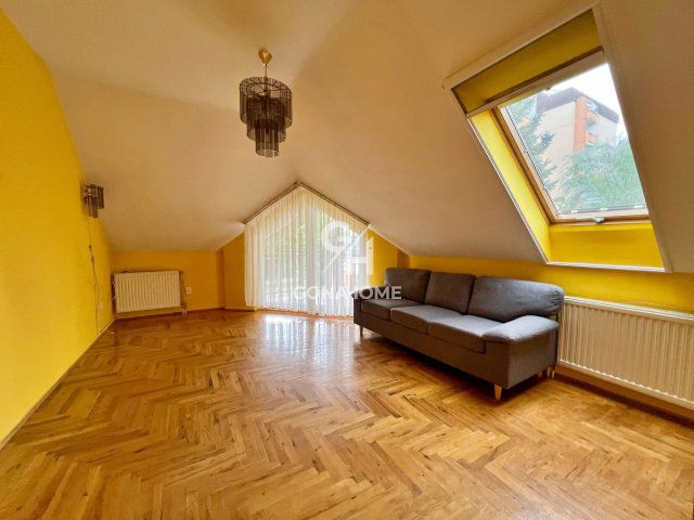 Eladó téglalakás, Veszprémben 69.9 M Ft, 4 szobás