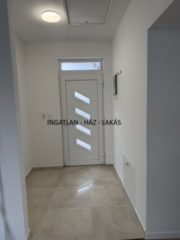 Eladó ikerház, Kerepesen 92.9 M Ft, 4 szobás