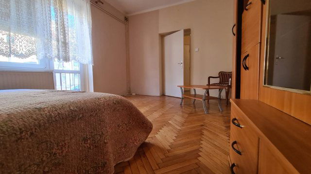 Kiadó téglalakás, albérlet, Pécsett 160 E Ft / hó, 2 szobás