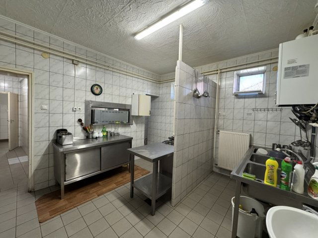 Eladó üzlethelyiség, Kiskörén 44.9 M Ft / költözzbe.hu