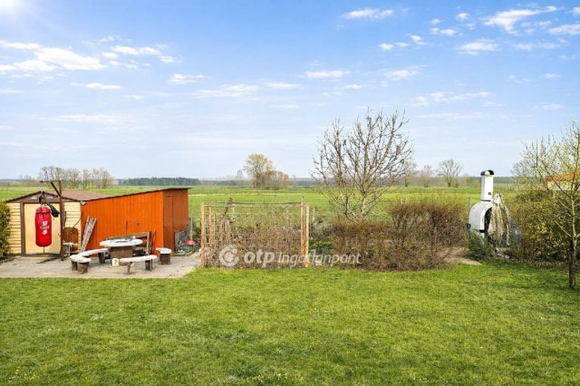 Eladó családi ház, Mikepércsen 125 M Ft, 4 szobás