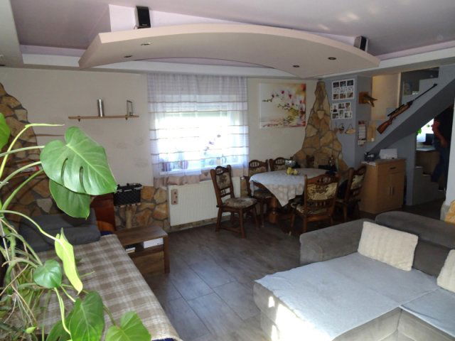 Eladó családi ház, Balatonalmádiban 84.5 M Ft, 3 szobás