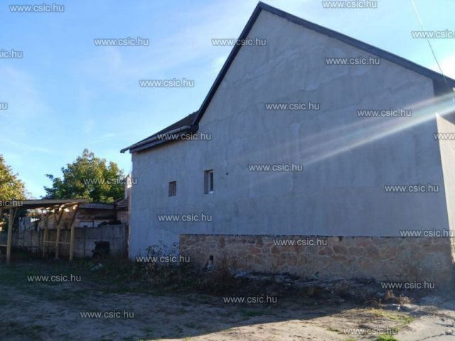 Eladó családi ház, Pilisvörösváron 85 M Ft, 2+2 szobás