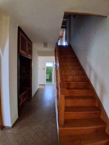 Eladó családi ház, Győrött 125.9 M Ft, 5 szobás