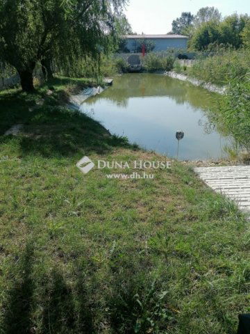 Eladó családi ház, Zsámbékon 169 M Ft, 1 szobás