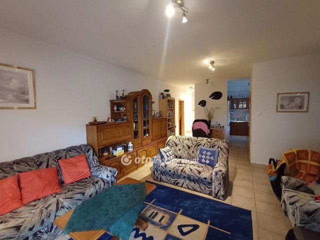 Eladó téglalakás, Dunaharasztin 82.5 M Ft, 2+1 szobás