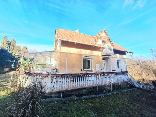 Eladó családi ház, Érden 112.9 M Ft, 2+2 szobás