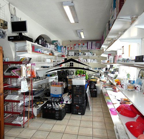 Eladó üzlethelyiség, Törökszentmiklóson 53 M Ft