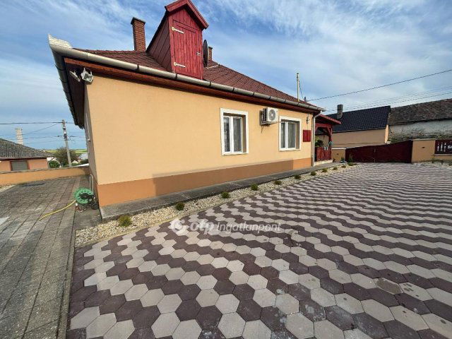 Eladó családi ház, Szerencsen 29 M Ft, 2 szobás