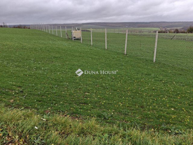 Eladó telek, Szomoron 7.6 M Ft / költözzbe.hu