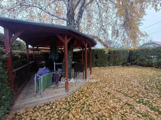 Eladó ikerház, Szigetszentmiklóson 83.5 M Ft, 4 szobás