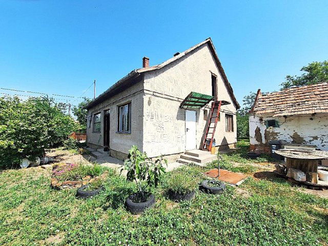 Eladó családi ház, Füzesgyarmaton 13 M Ft, 2+1 szobás