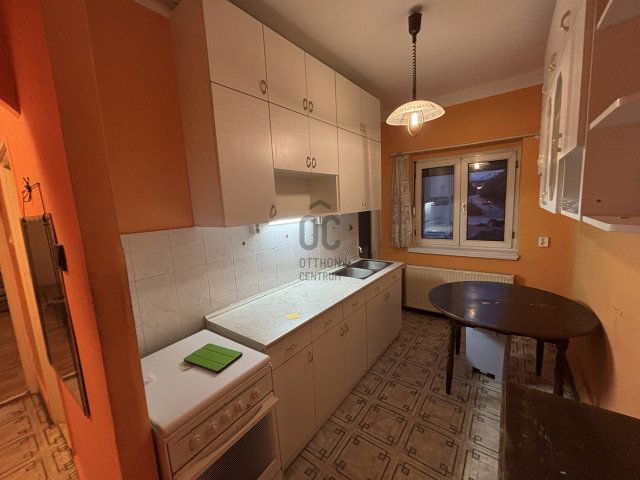 Eladó téglalakás, Várpalotán, Szabadság téren 30.7 M Ft