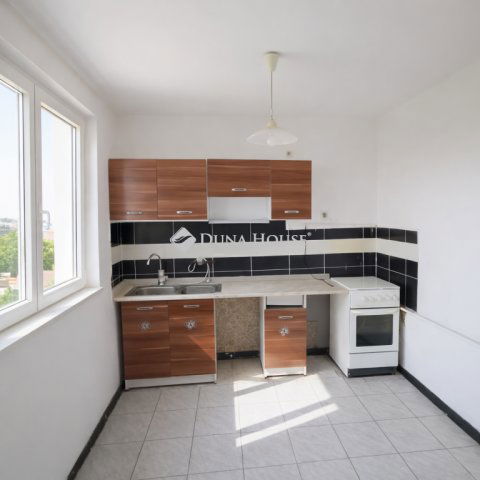 Eladó téglalakás, Kecskeméten 29.5 M Ft, 2 szobás