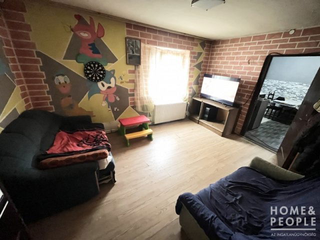 Eladó családi ház, Szegeden 51.699 M Ft, 4+2 szobás