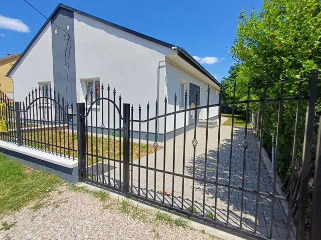 Eladó ikerház, Gárdonyban 88.9 M Ft, 3 szobás