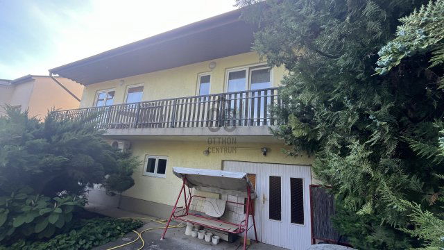 Eladó családi ház, Pilismaróton 89.1 M Ft, 5 szobás
