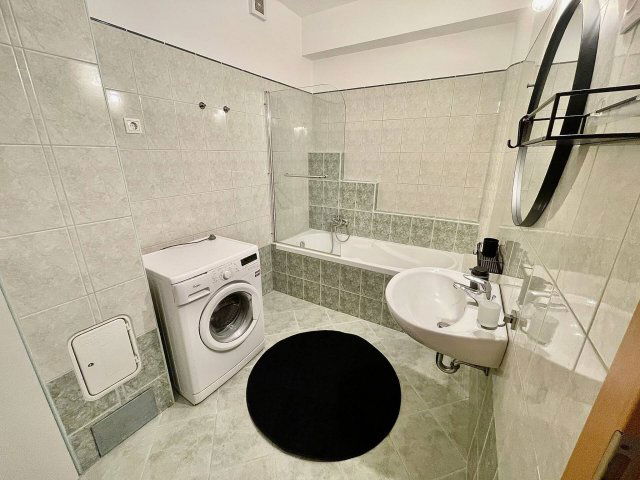 Kiadó téglalakás, albérlet, Pécsett 250 E Ft / hó, 3 szobás