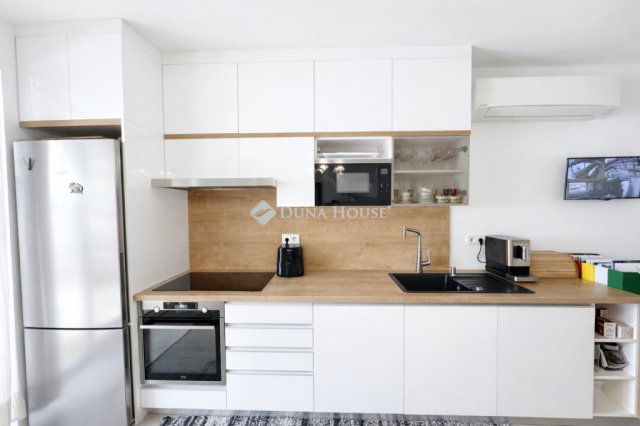 Eladó családi ház, Budapesten, XVIII. kerületben 194.9 M Ft