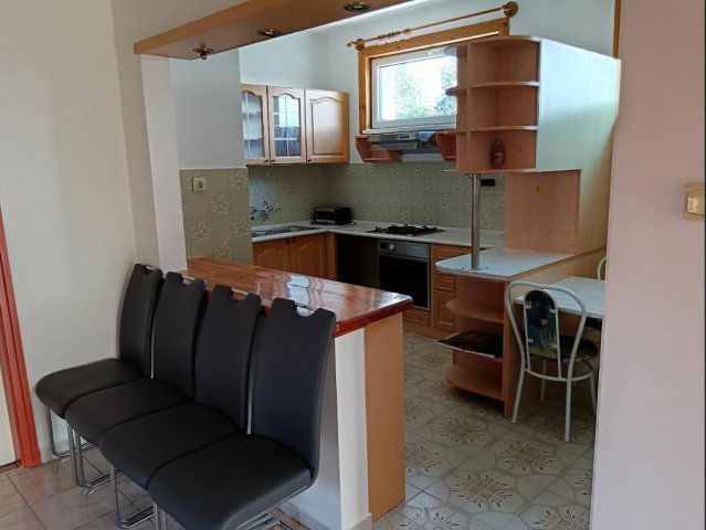 Eladó családi ház, Banán 82 M Ft, 4 szobás