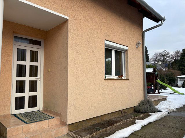 Eladó családi ház, Budapesten, III. kerületben 230 M Ft