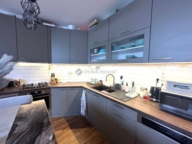 Eladó téglalakás, Dunavarsányban 70.9 M Ft, 3+1 szobás