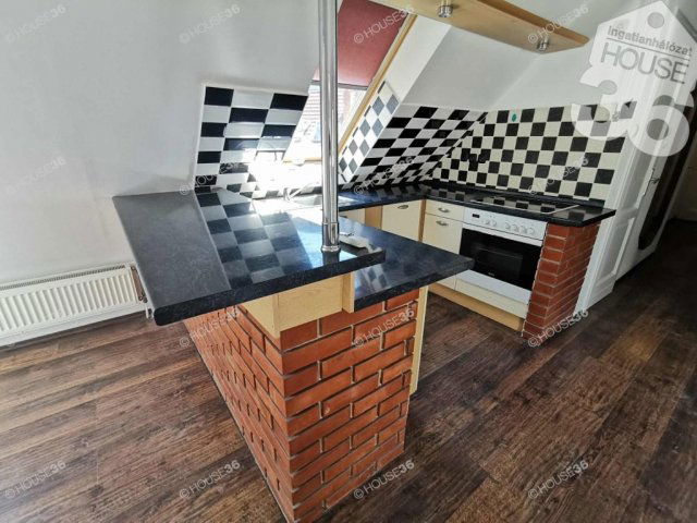 Eladó téglalakás, Kecskeméten 53 M Ft, 3 szobás