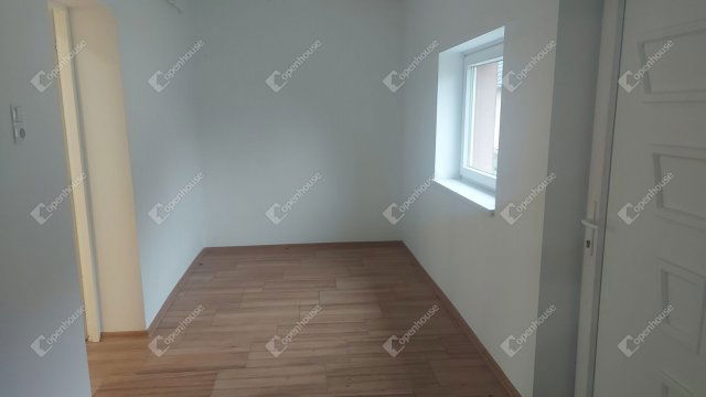 Eladó családi ház, Békéscsabán 55 M Ft, 3 szobás
