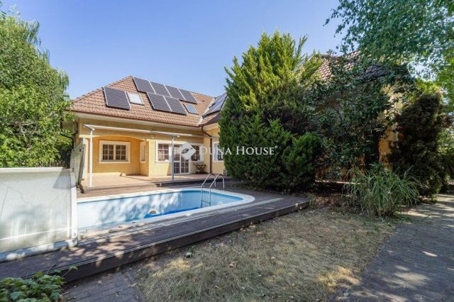 Eladó családi ház, Budapesten, XVIII. kerületben 158.9 M Ft