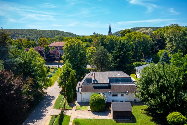 Eladó üzlethelyiség, Budapesten, II. kerületben 319 M Ft