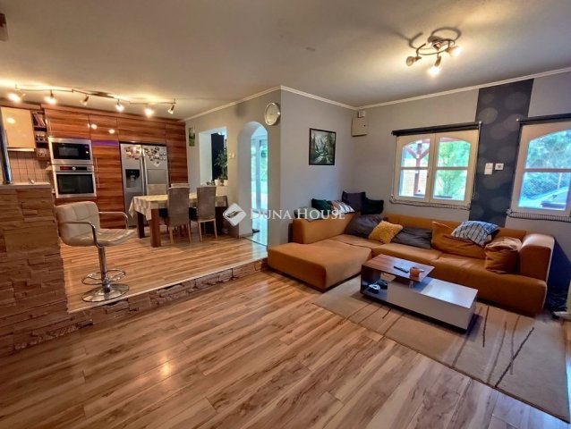 Eladó családi ház, Budakeszin 115 M Ft, 5 szobás