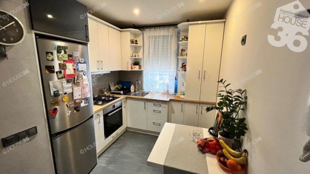 Eladó panellakás, Kecskeméten 48.5 M Ft, 2 szobás