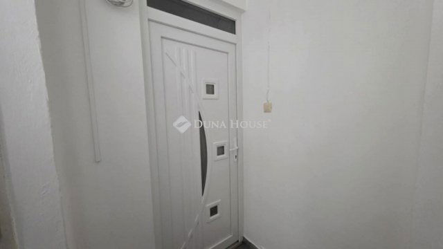 Kiadó téglalakás, albérlet, Szombathelyen 150 E Ft / hó